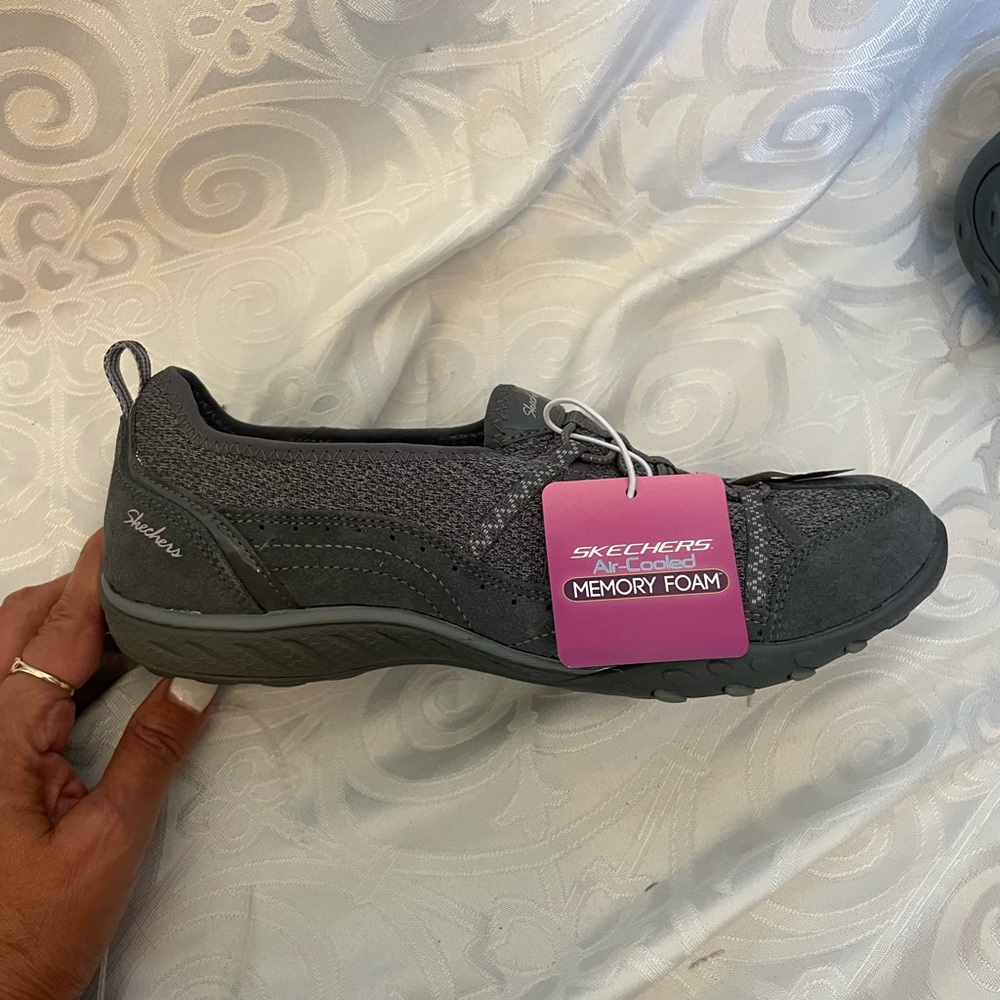 Skechers